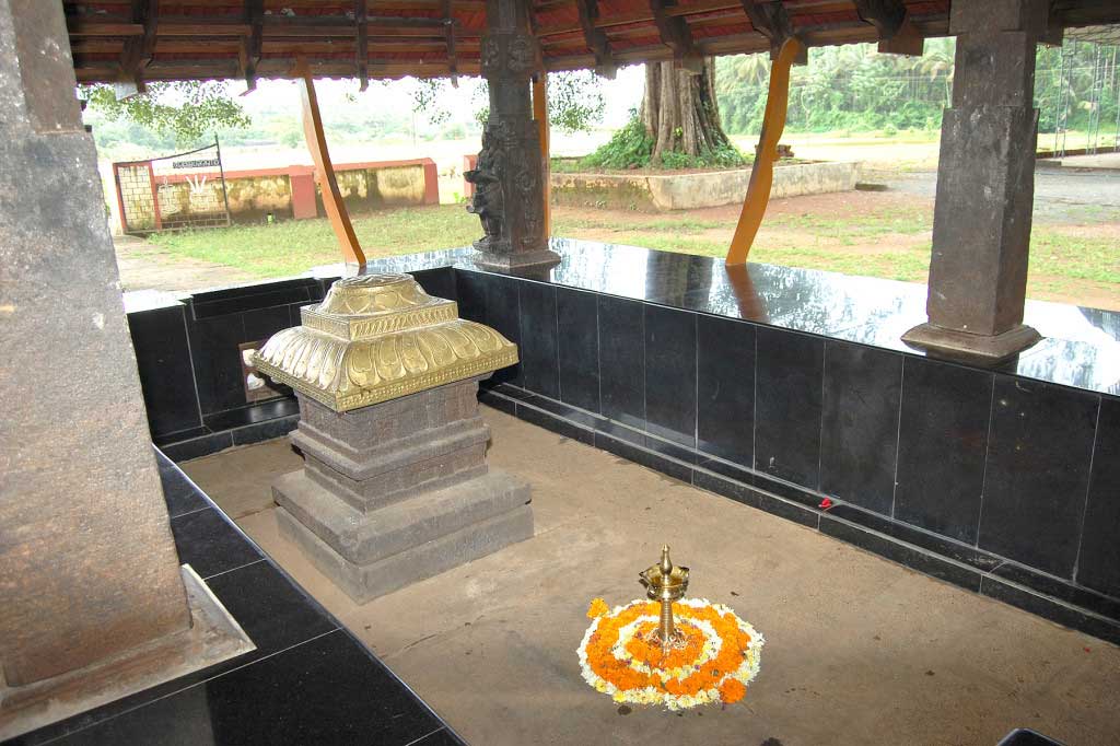 Viruttanam-Temple-Old-Snaps-4-1024×682-1.jpg